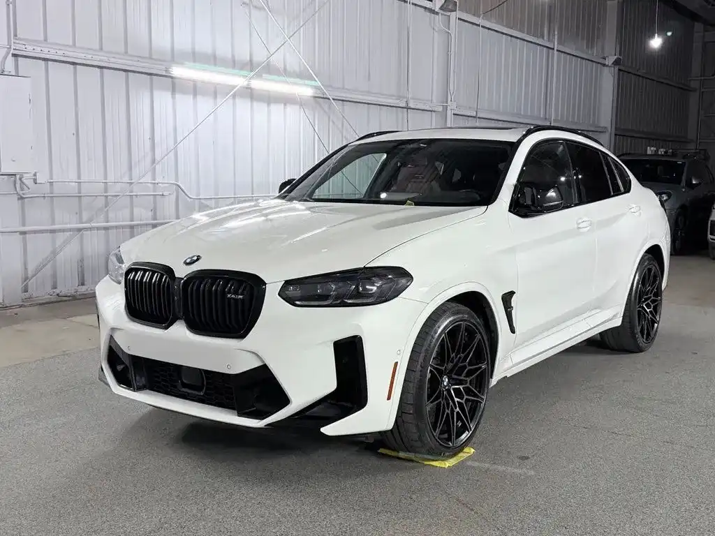 2024 BMW X4 M Base's photo