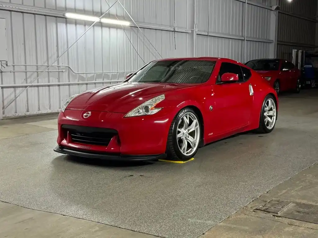 2011 Nissan 370Z Coupe Touring 6MT's photo