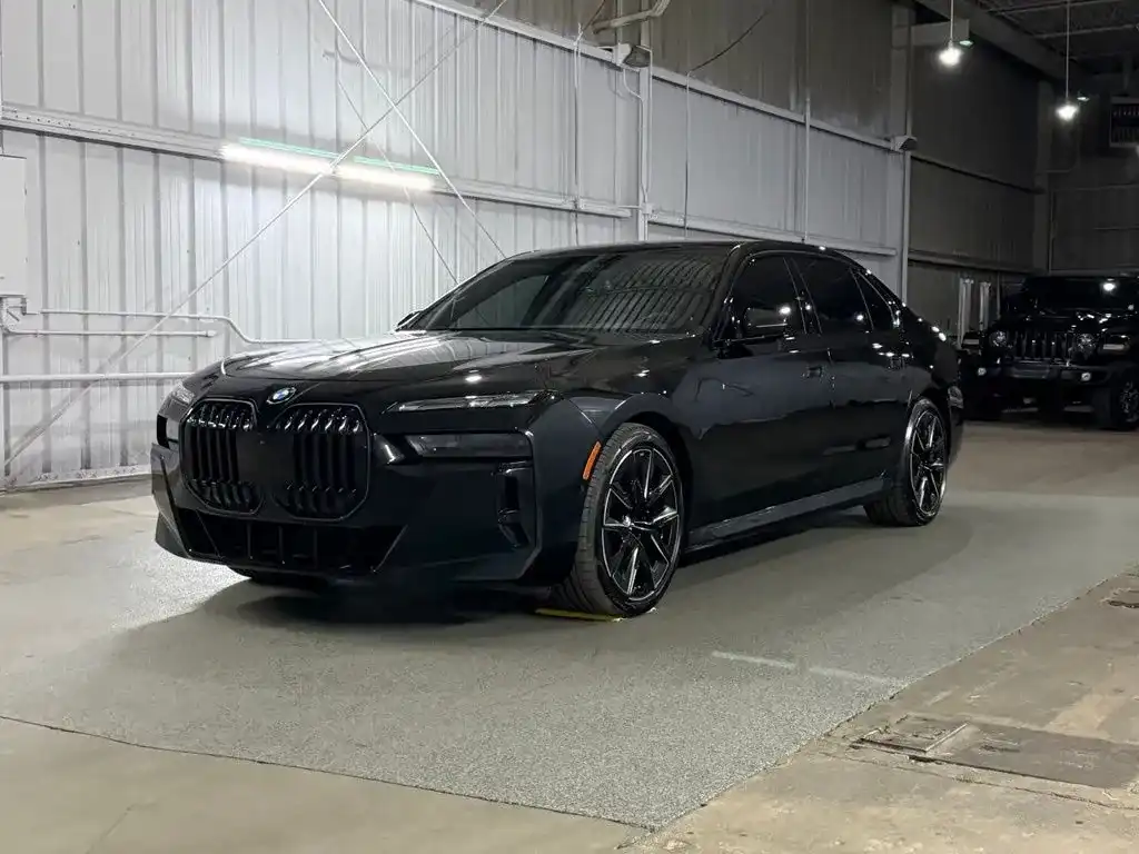 2024 BMW 7 Series 760i xDrive Sedan's photo