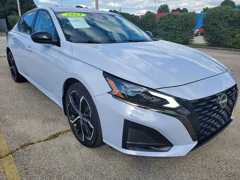 2023 Nissan Altima 2.5 SR's photo