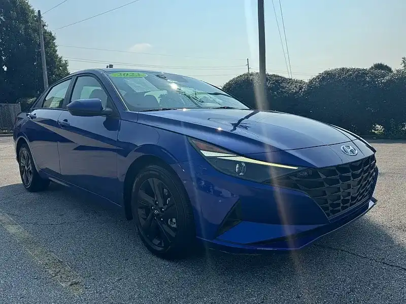 2023 Hyundai Elantra's photo