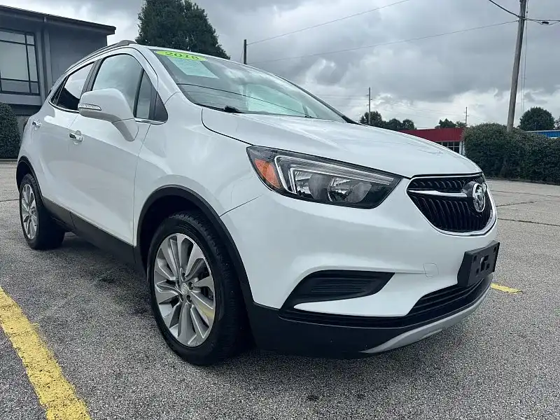 2018 Buick Encore Preferred's photo