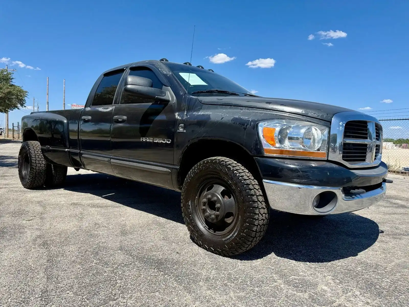2006 Dodge Ram 3500 SLT Quad Cab LWB DRW's photo