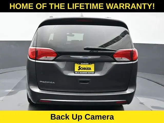 2018 Chrysler Pacifica Touring L Plus photo 5