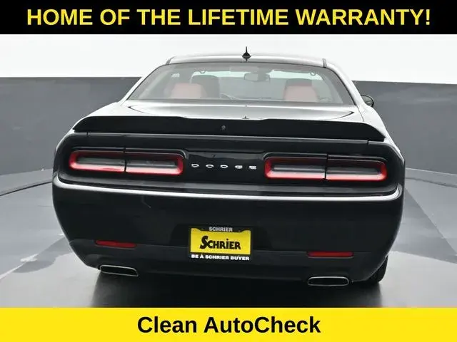 2018 Dodge Challenger SXT Plus photo 5