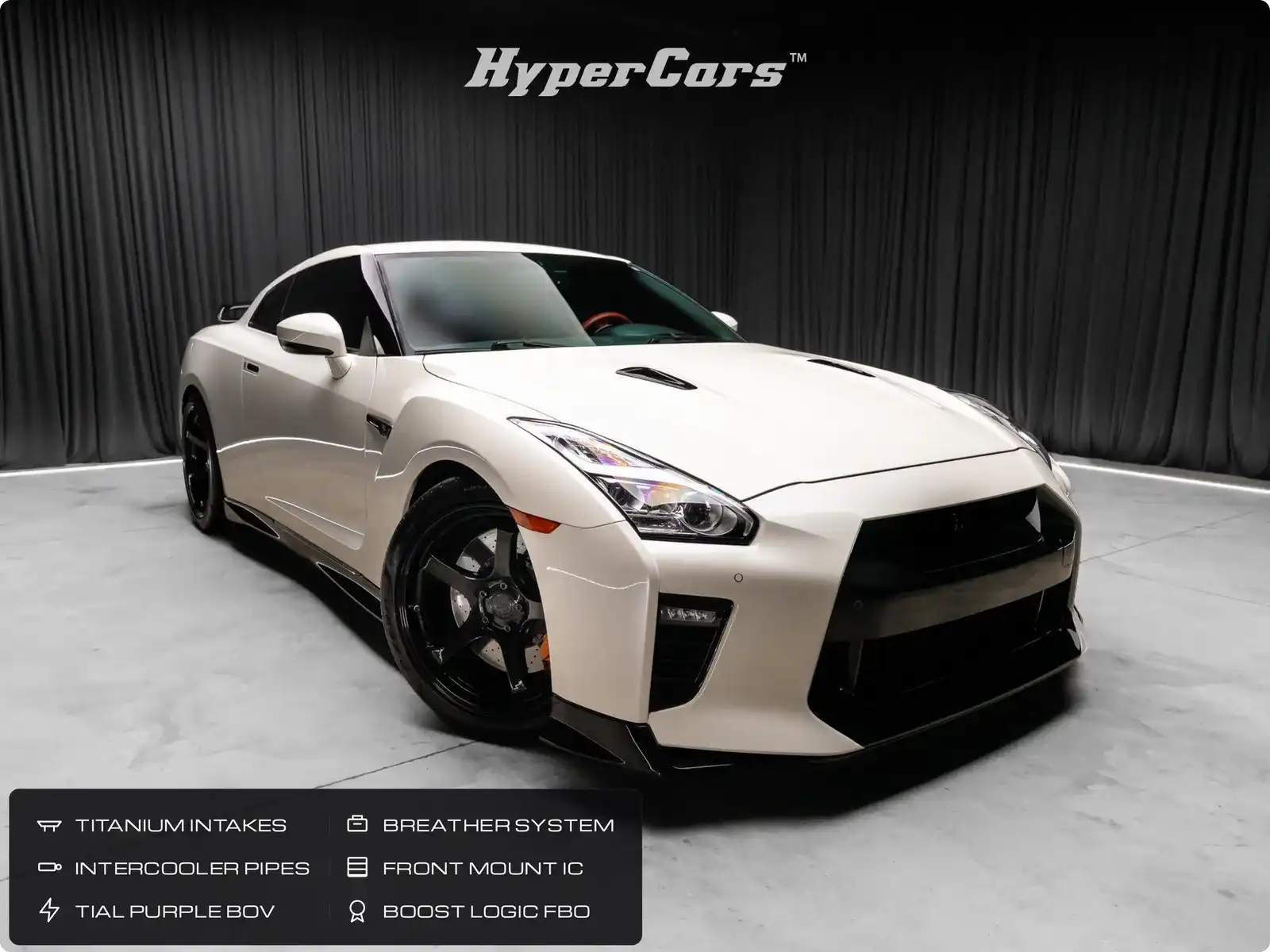 2021 Nissan GT-R Premium's photo