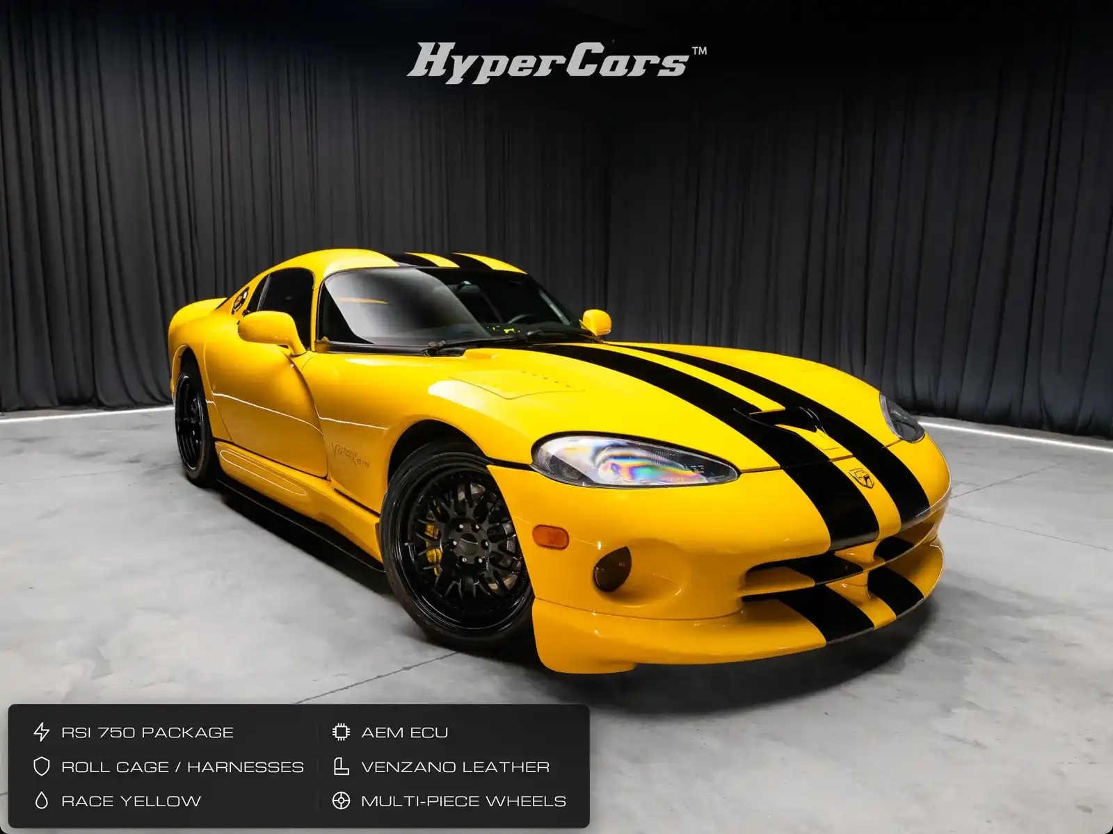 2001 Dodge Viper GTS COUPE's photo