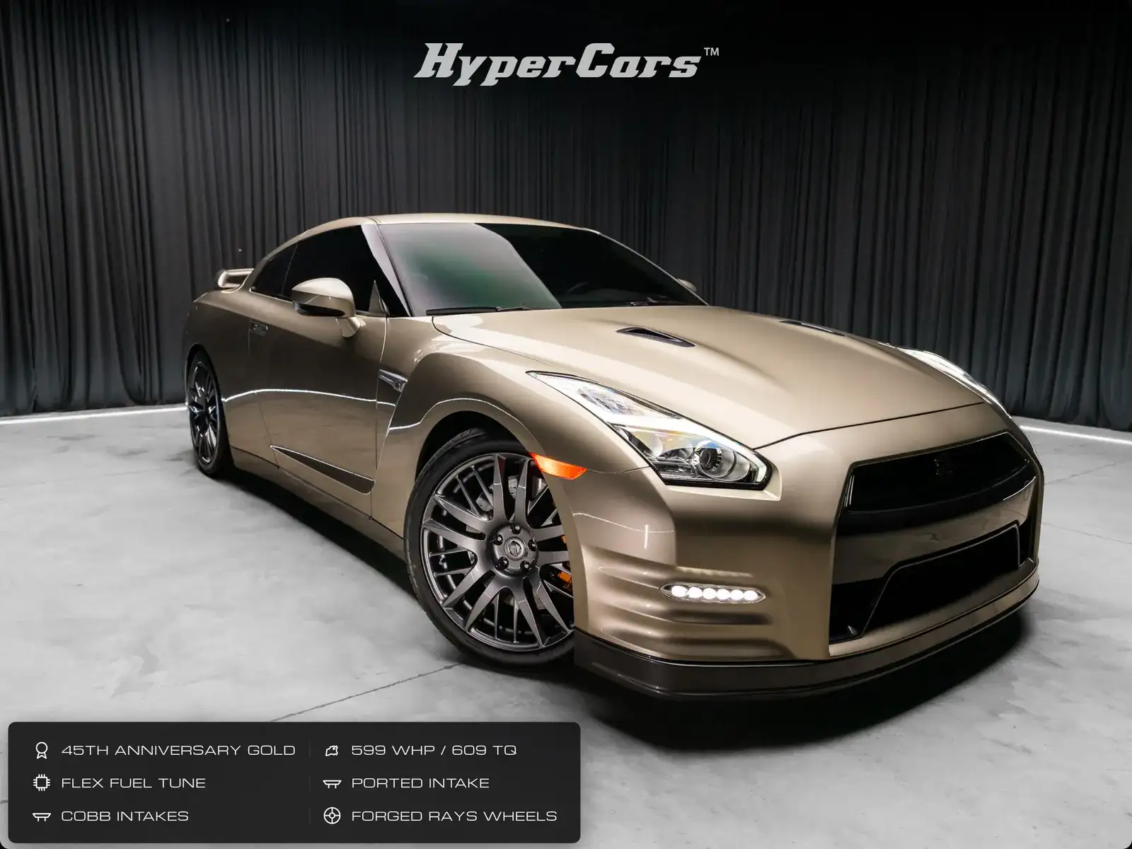 2016 Nissan GT-R Premium's photo