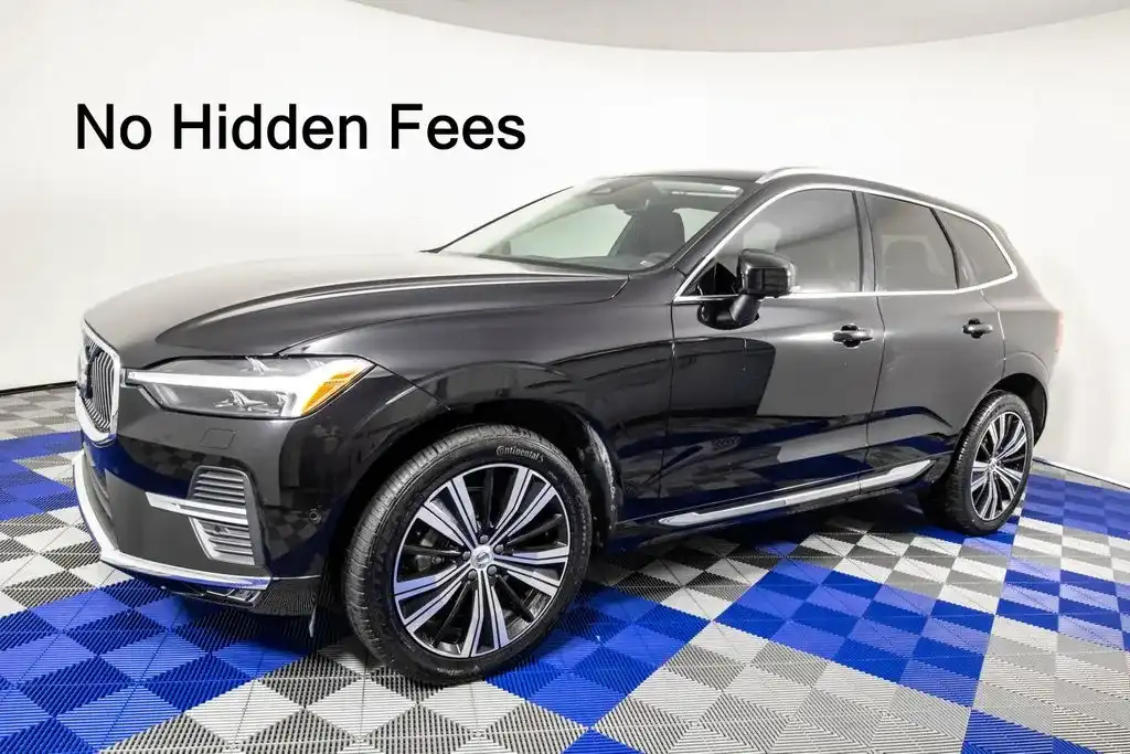 2023 Volvo XC60 B5 Plus Bright Theme FWD's photo