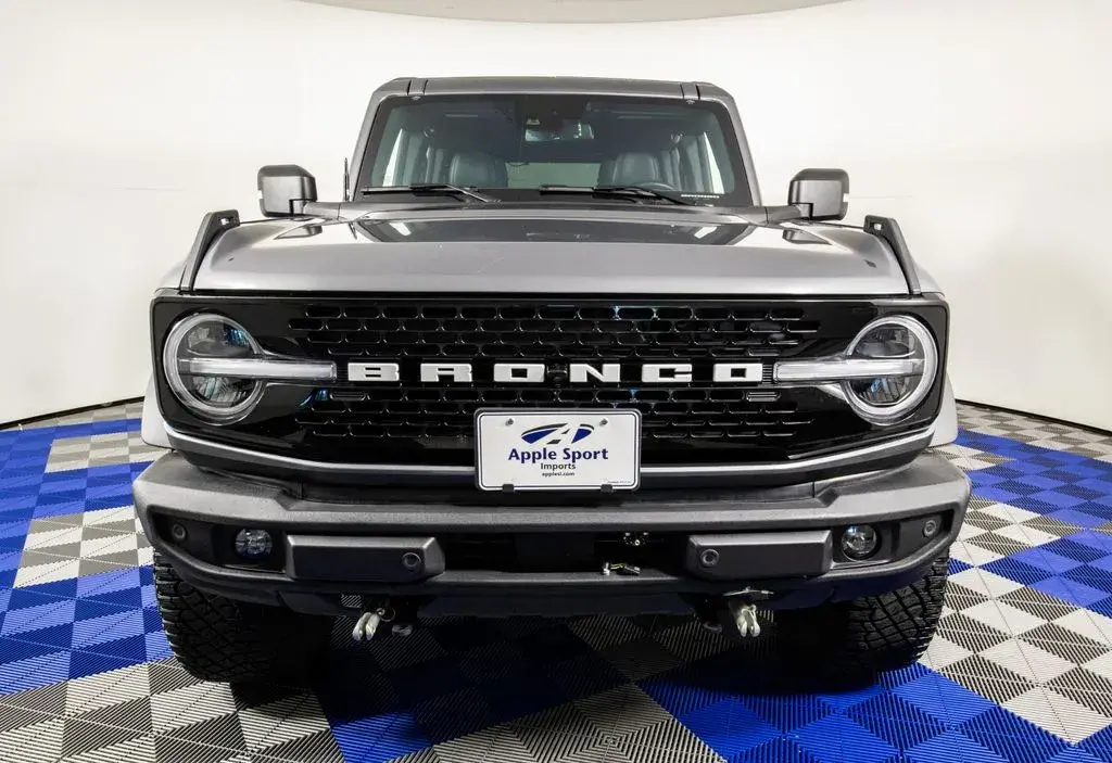2022 Ford Bronco Wildtrak 4x4 photo 3