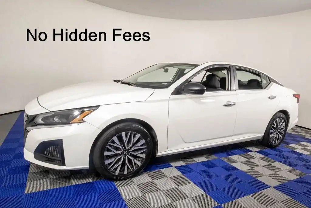 2025 Nissan Altima 2.5 SV's photo
