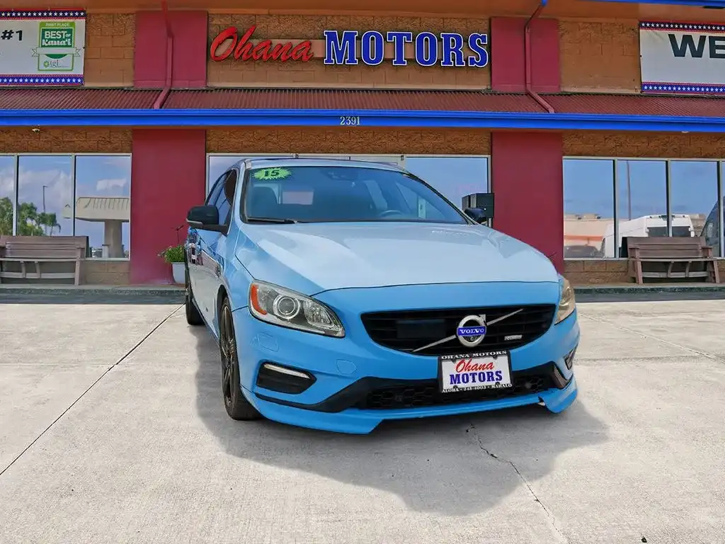 2015 Volvo V60 T6 R-Design AWD's photo
