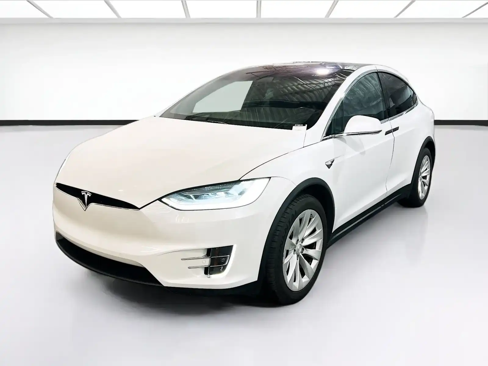 2020 Tesla Model X Long Range Plus's photo