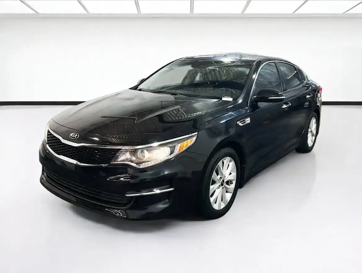 2018 Kia Optima EX AT's photo