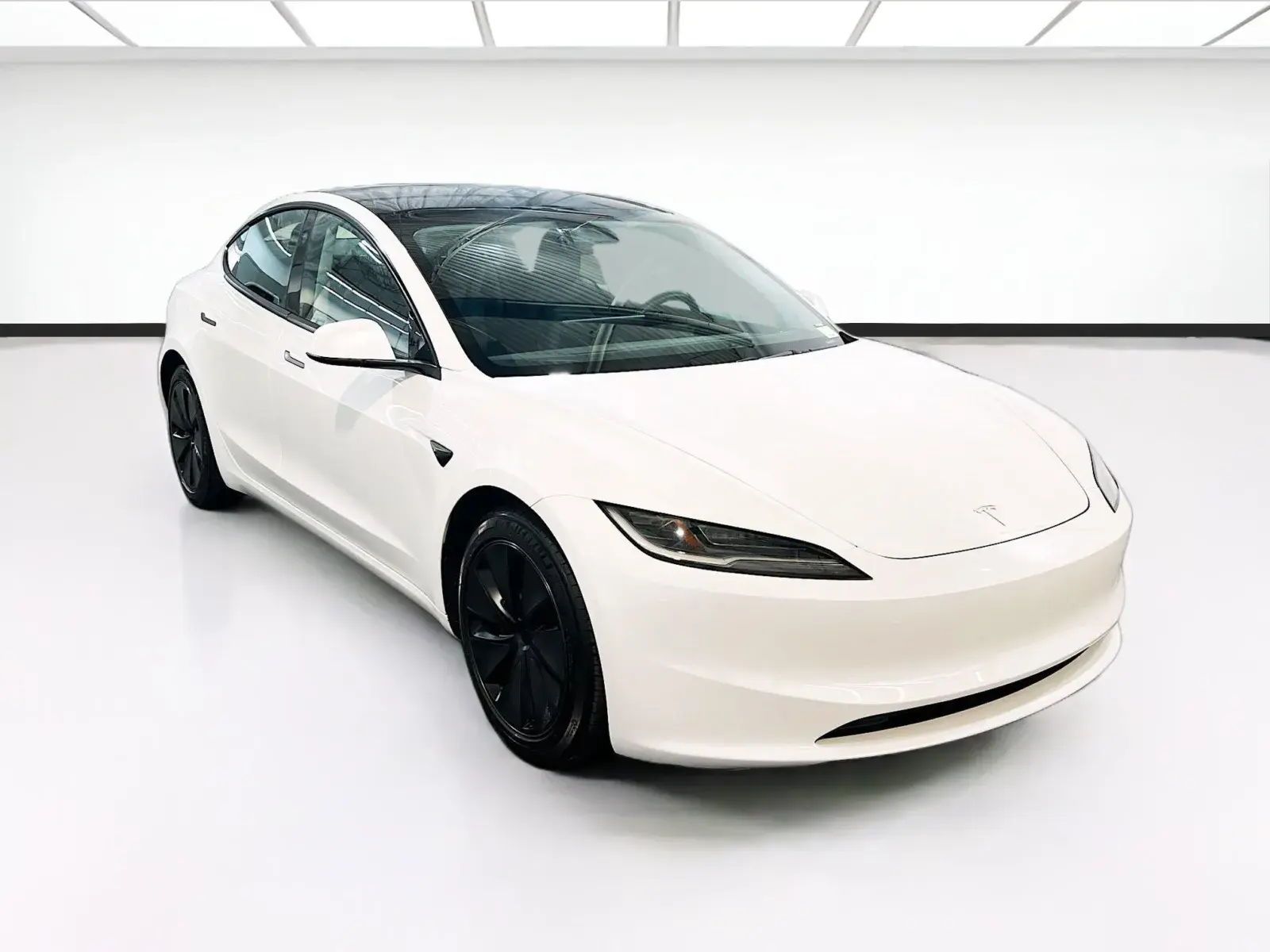 2024 Tesla Model 3 Long Range AWD photo 3