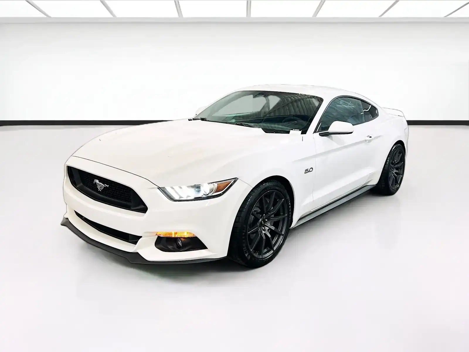 2017 Ford Mustang GT Coupe's photo