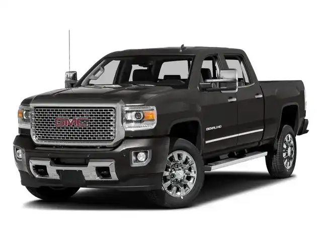 2017 GMC Sierra 4WD Crew Cab Standard Box Denali's photo