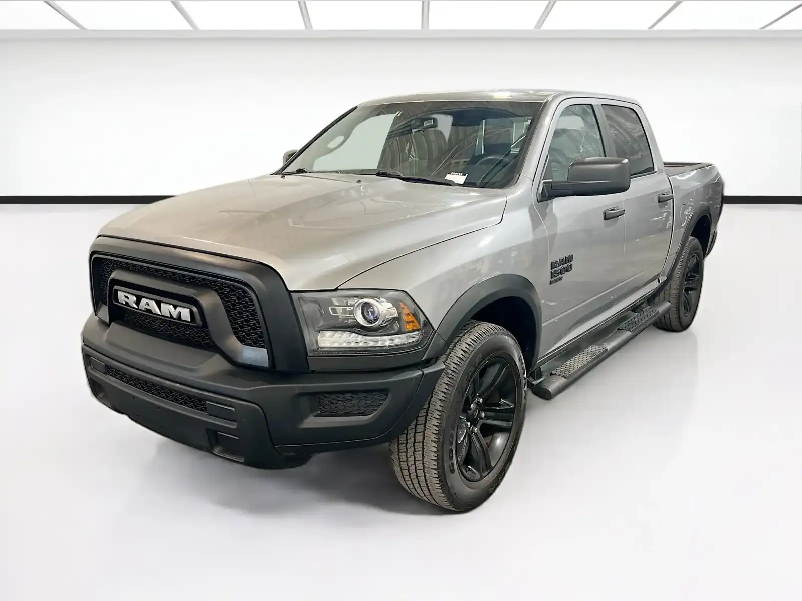 2023 RAM 1500 Classic Warlock 4x4 Crew Cab 5'7's photo