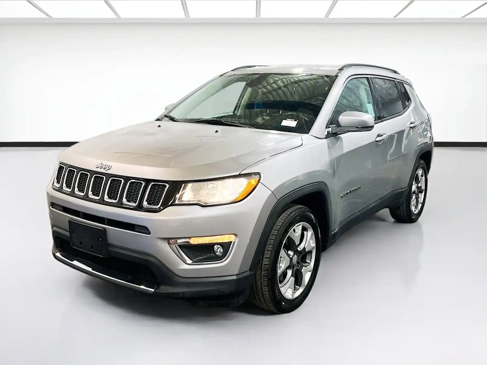 2019 Jeep Compass Limited's photo