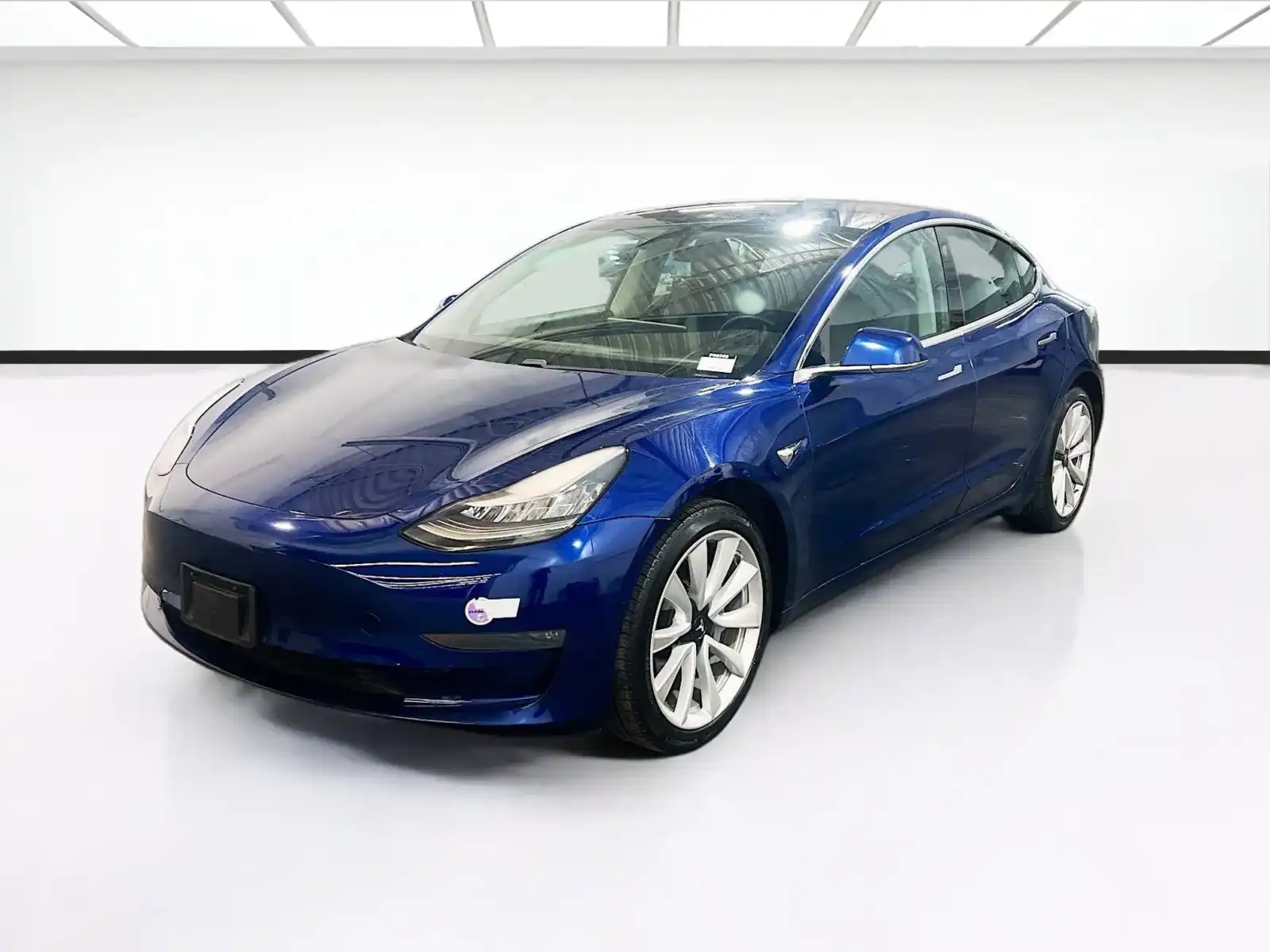 2019 Tesla Model 3 Standard Range Plus's photo
