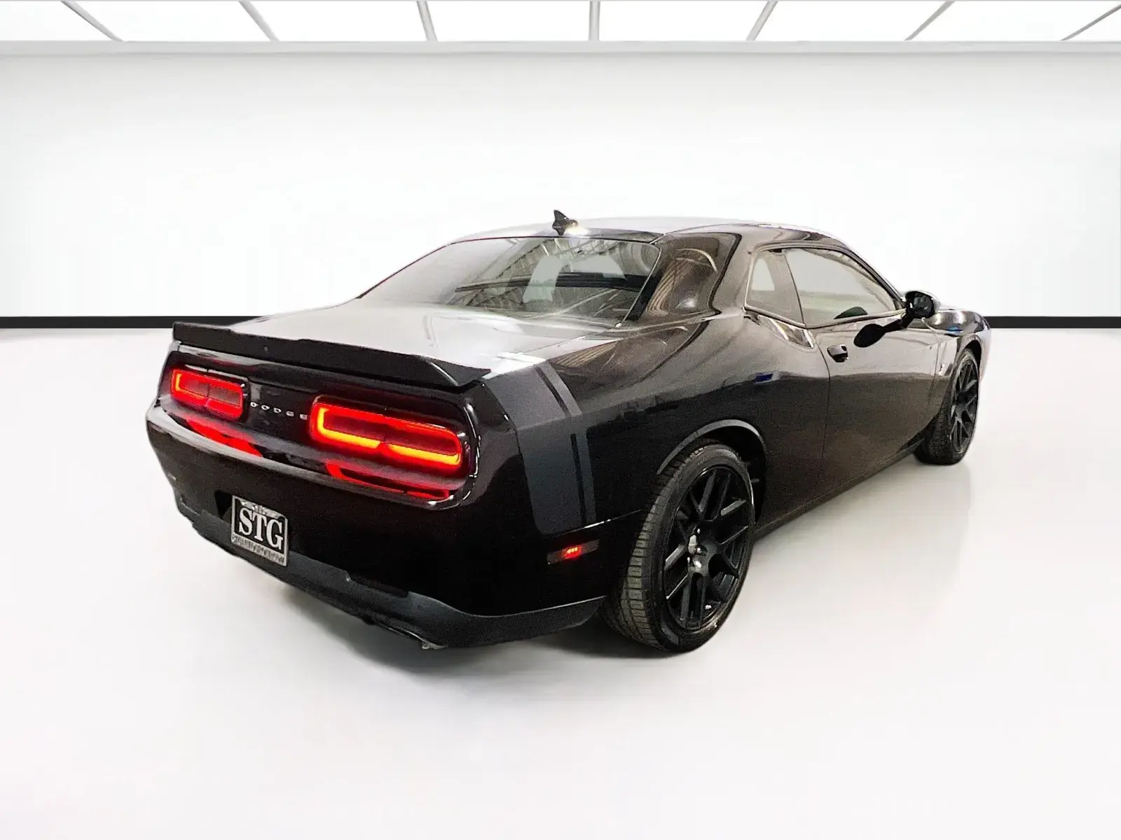 2015 Dodge Challenger Scat Pack photo 4