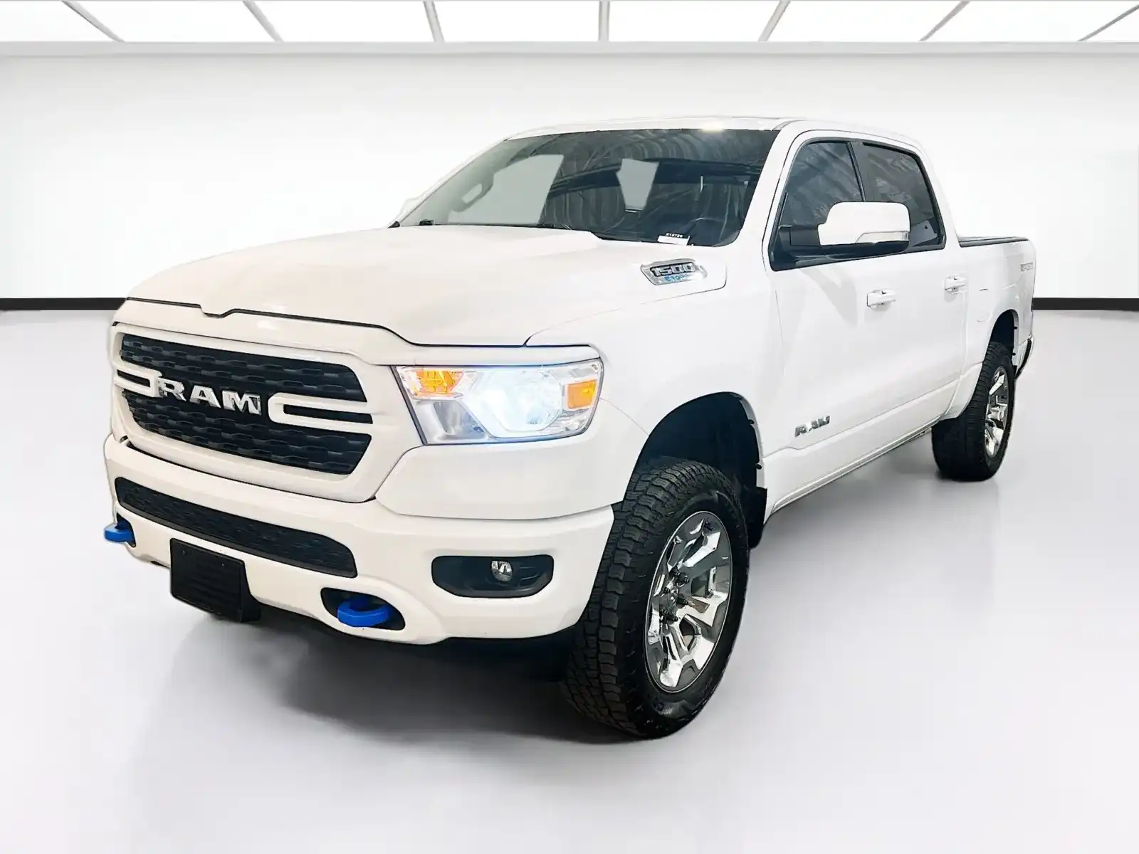 2022 RAM 1500 Big Horn/Lone Star 4x4 Crew Cab 5'7's photo