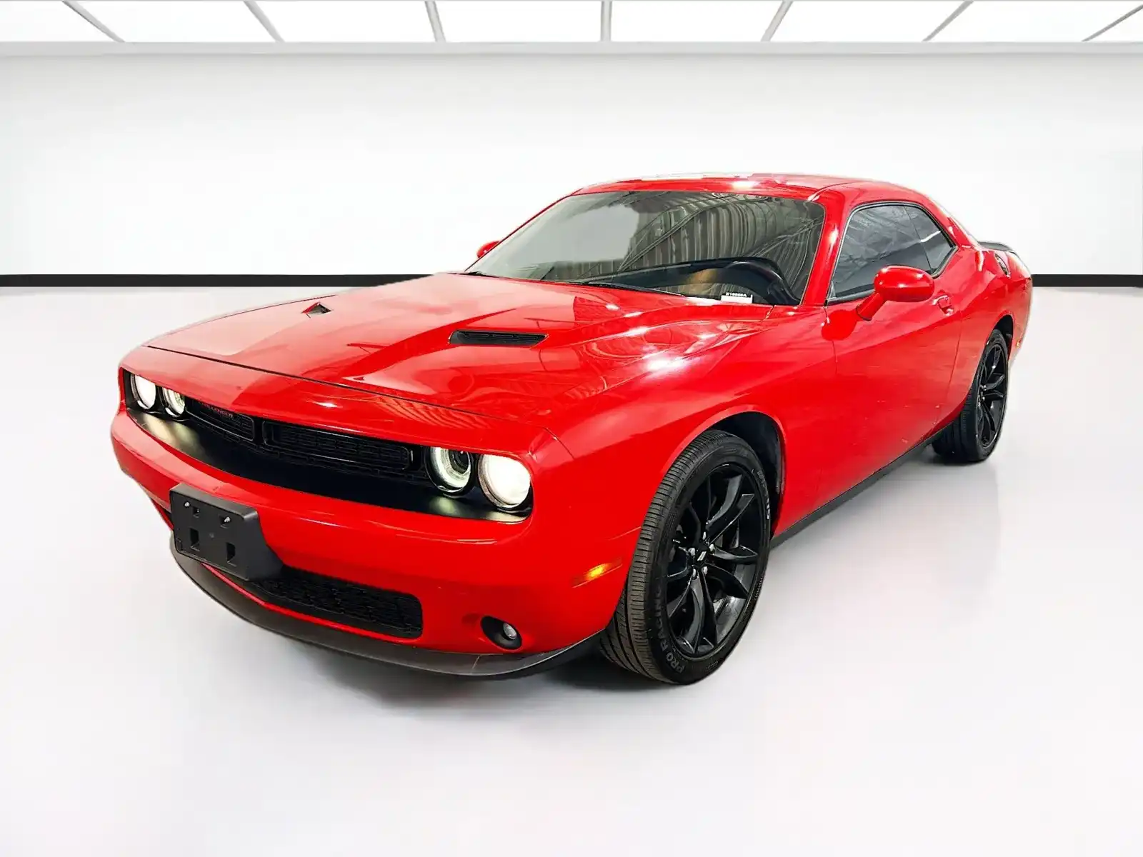 2018 Dodge Challenger SXT Plus's photo
