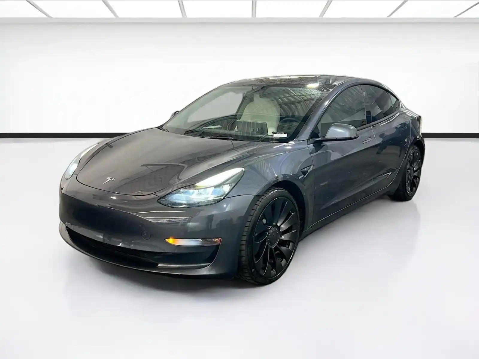 2023 Tesla Model 3 Performance's photo