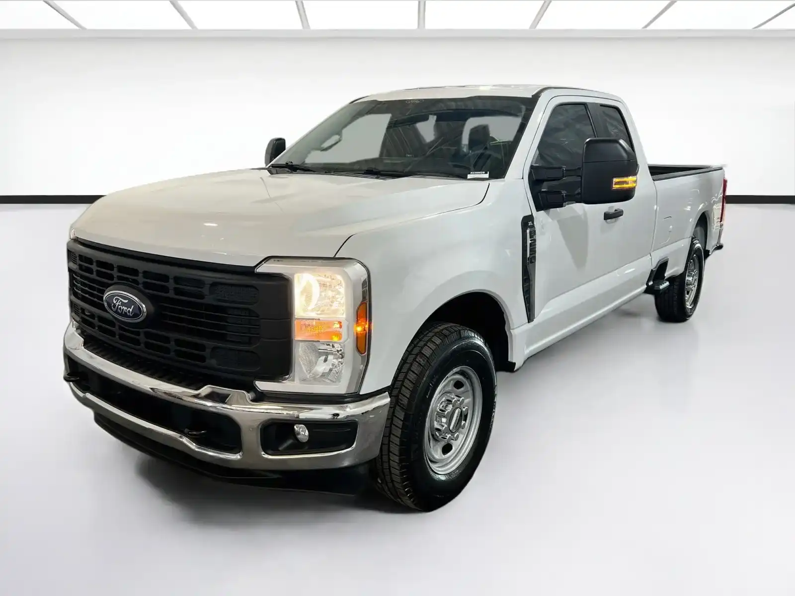 2024 Ford F-250 XL SuperCab 8' Box's photo