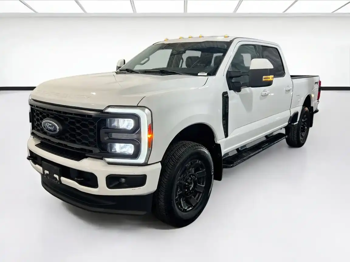 2023 Ford F-350 Lariat 4x4 Crew Cab 6-3/4 Box SRW's photo
