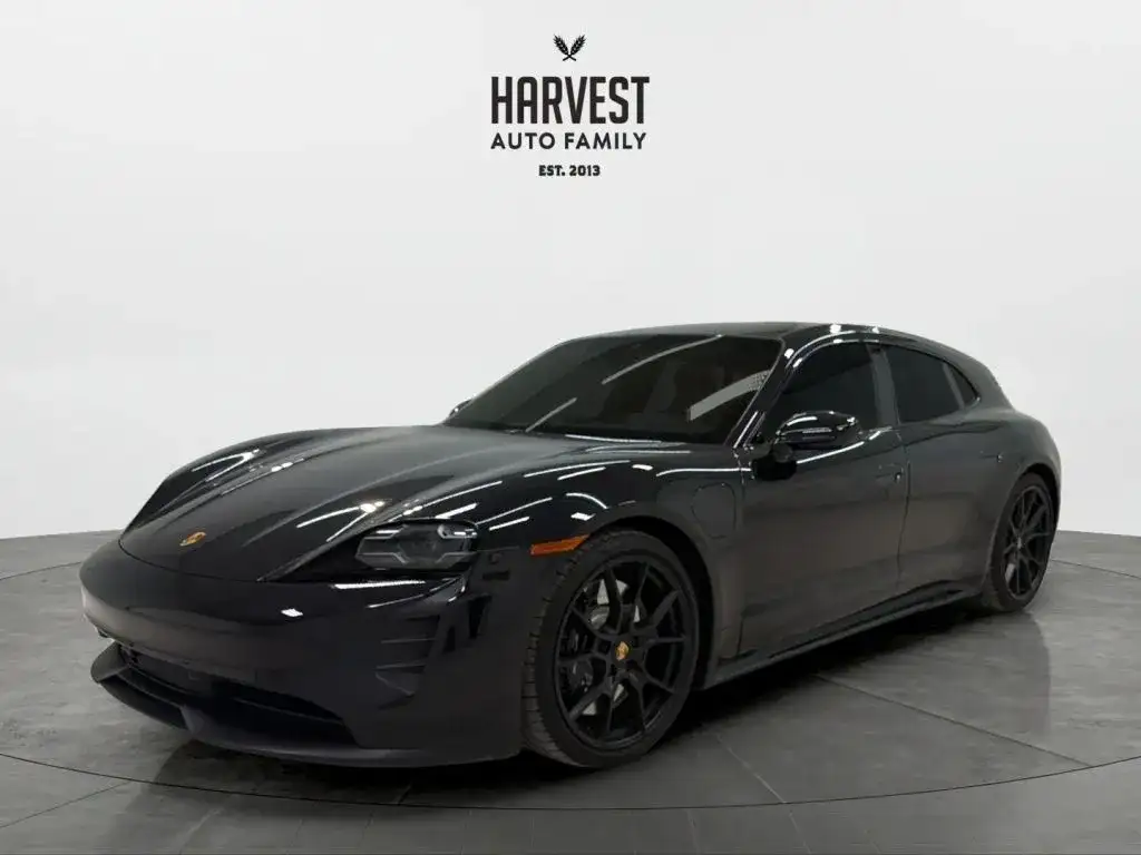 2023 Porsche Taycan GTS Sport Turismo's photo