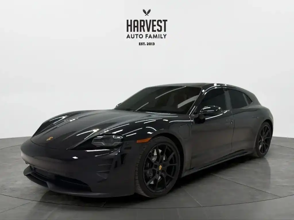 2023 Porsche Taycan GTS Sport Turismo's photo