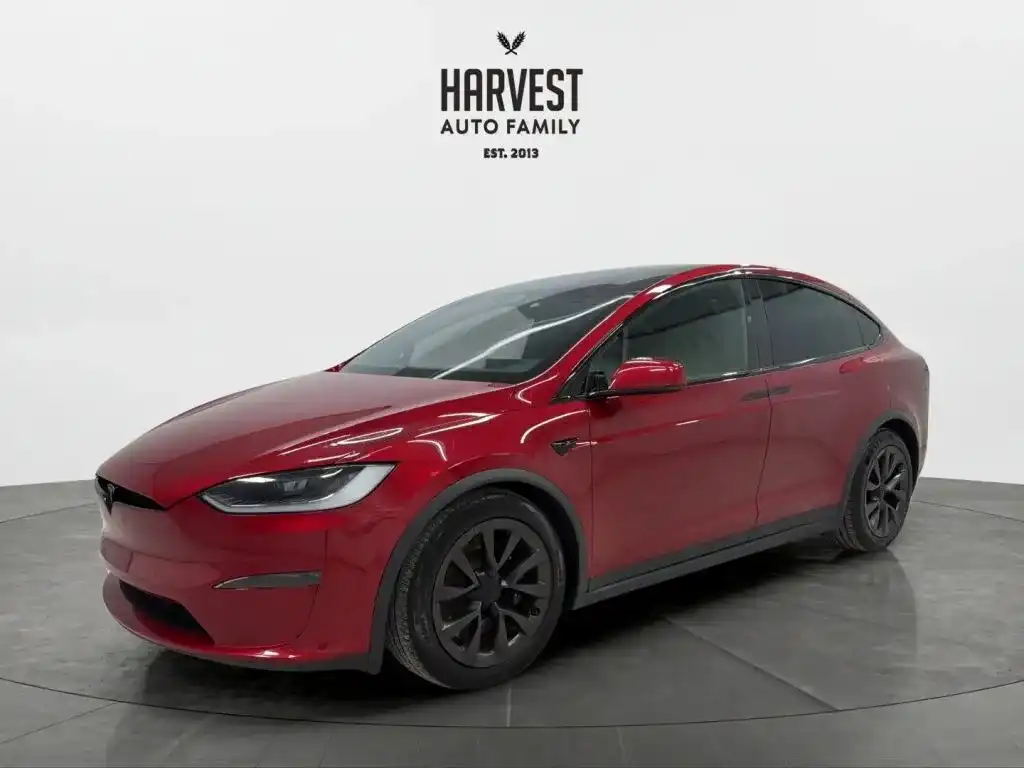 2023 Tesla Model X Long Range's photo