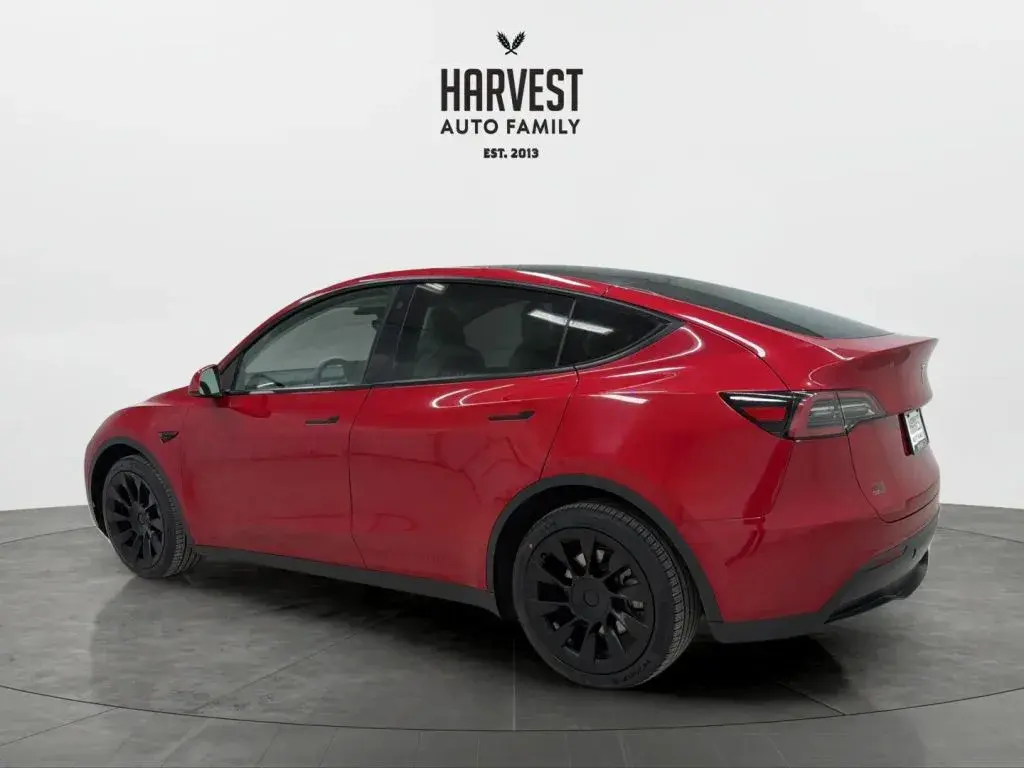 2023 Tesla Model Y Long Range Dual Motor AWD photo 3