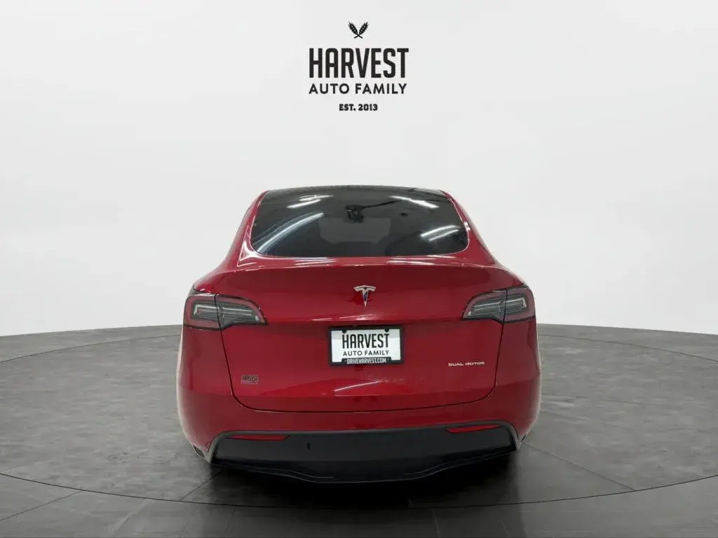 2023 Tesla Model Y Long Range Dual Motor AWD photo 5