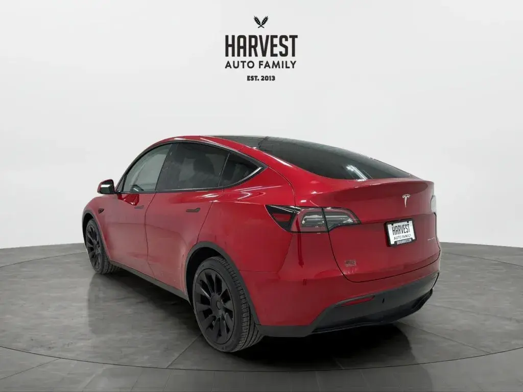 2023 Tesla Model Y Long Range Dual Motor AWD photo 4
