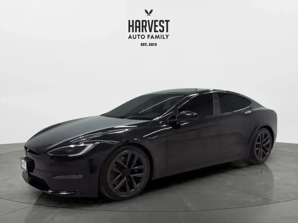 2023 Tesla Model S Base's photo