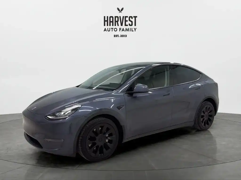 2023 Tesla Model Y Long Range Dual Motor All-Wheel Drive's photo