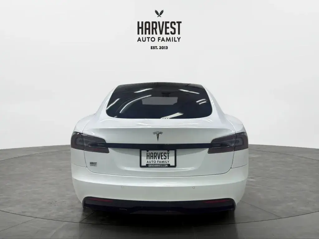2022 Tesla Model S Long Range photo 5