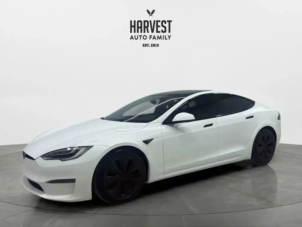 2022 Tesla Model S Long Range's photo