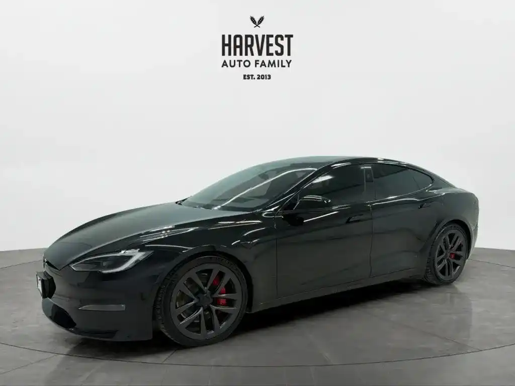2023 Tesla Model S Plaid's photo