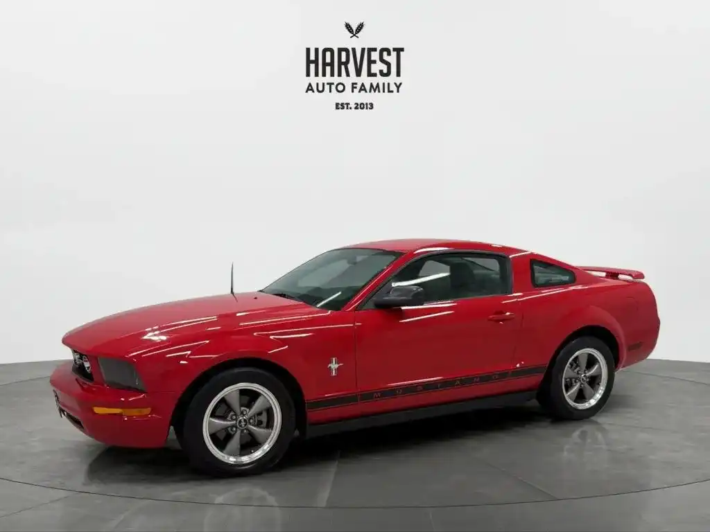 2006 Ford Mustang V6 Deluxe's photo