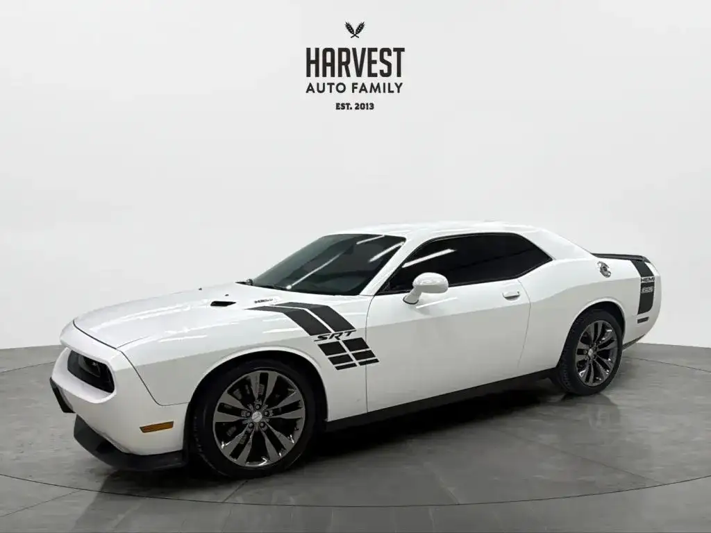 2014 Dodge Challenger SRT8 Core's photo