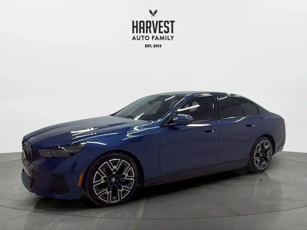 2025 BMW i5 xDrive40 Sedan's photo