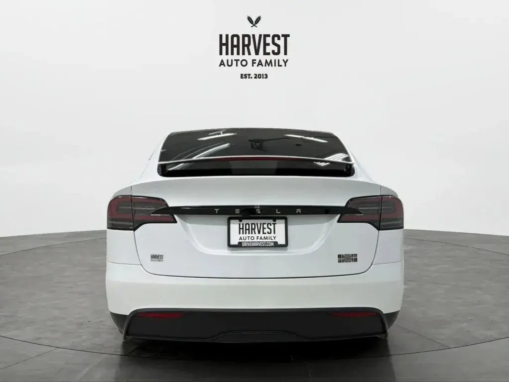 2023 Tesla Model X Plaid photo 5