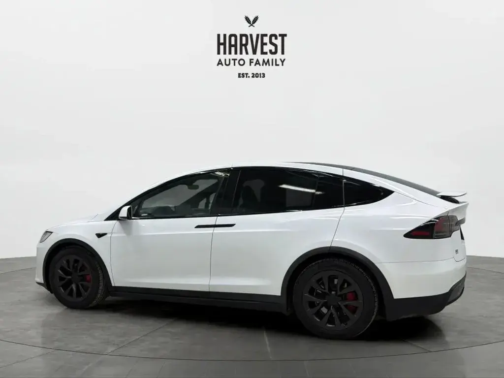 2023 Tesla Model X Plaid photo 3