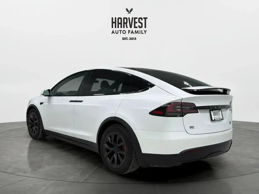 2023 Tesla Model X Plaid photo 4