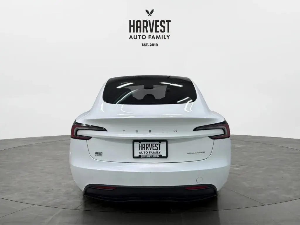 2024 Tesla Model 3 Long Range AWD photo 5