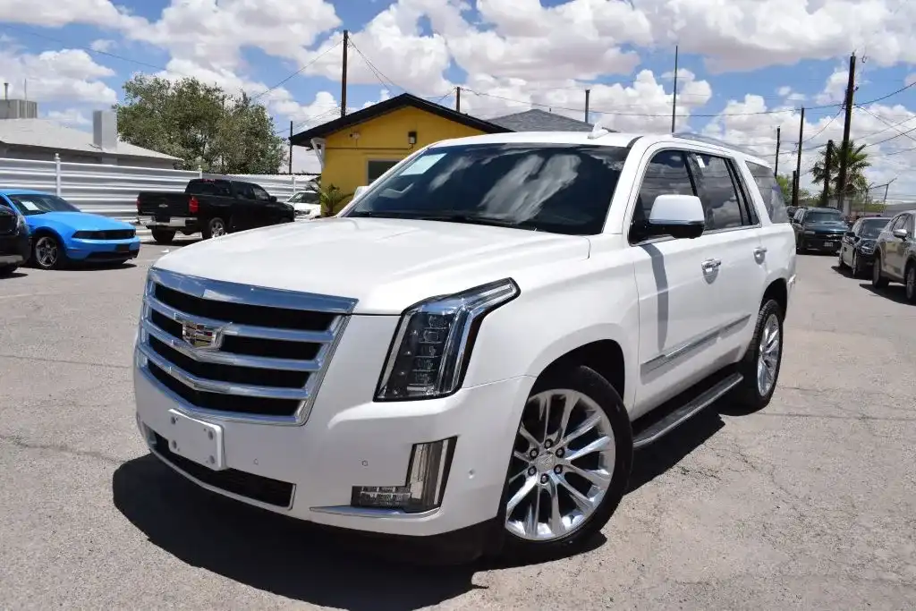 2018 Cadillac Escalade AWD Luxury's photo