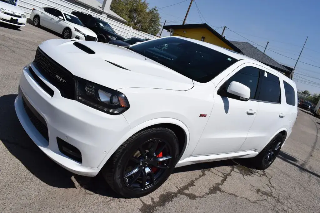 2018 Dodge Durango SRT AWD photo 3